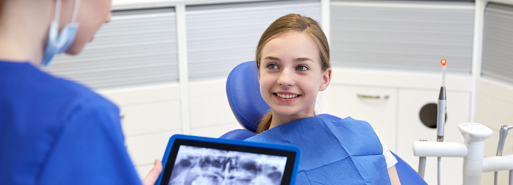 Our dentists provide wisdom teeth removal at our Waterdown dental clinic.